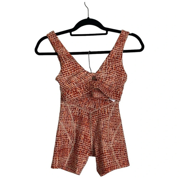 L*SPACE Set Do The Twist Sports Bra Carter Bike Short Wild Bunch Size XS Orange - Picture 3 of 16